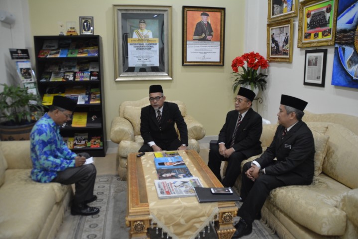 Kunjung Hormat TYT Negeri Melaka